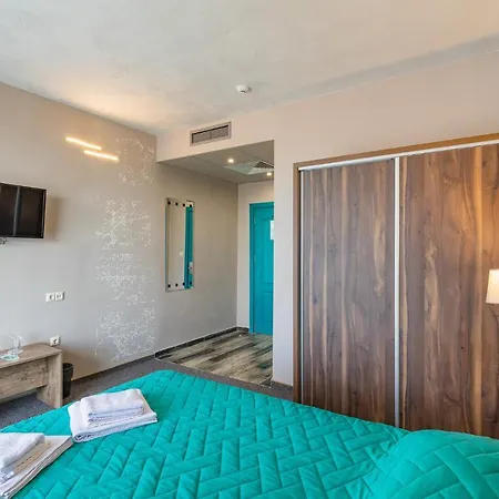 Lecardo Hotel Hotel