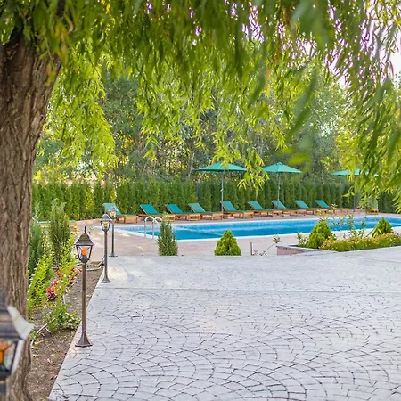 Lecardo Hotel Hotel
