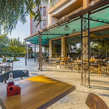 Lecardo Hotel Hotel