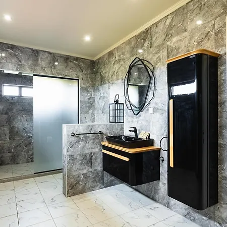 Lecardo Hotel * Aheloy