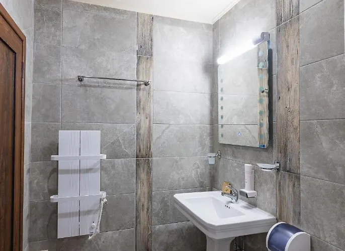 Hotel Lecardo *