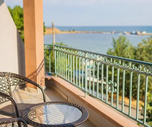 Hotel Lecardo *